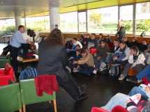 Utopiales 2003<BR>Christian Grenier et Francis Valery rencontrent une classe<BR>